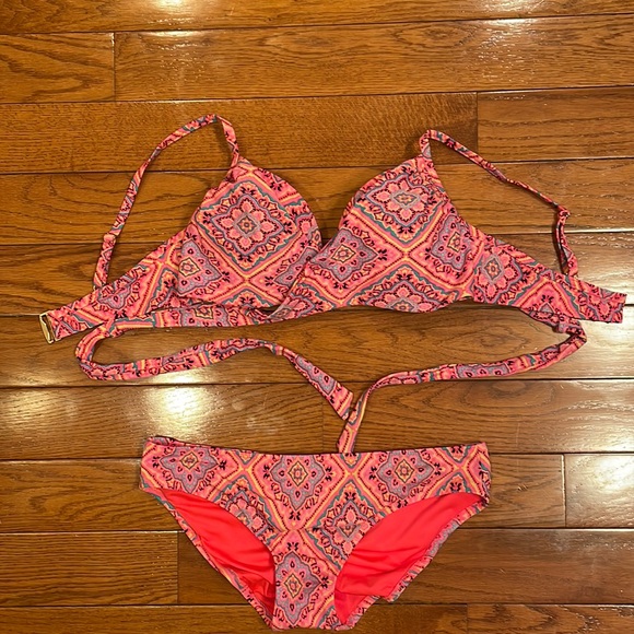 Shade & Shore Other - Shade & Shore pink paisley patchwork bikini 34D/L NWOT